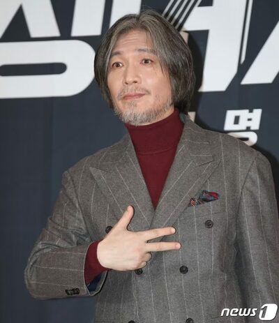 韓国歌手イム・ジェボム、デビュー40周年で電撃引退を発表「心から感謝、そして申し訳ない」