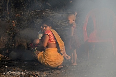 インド人口、女性が初めて過半数に