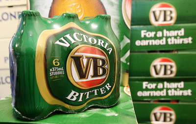 森林火災の被災地にビールを！ 住民救出に当たる豪海軍に新任務