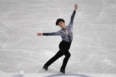 宇野が男子SP2位発進、僅差の首位にチェン GPファイナル