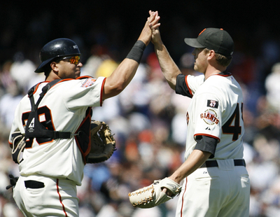 ジャイアンツ カブスを降し連敗止める