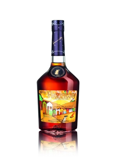 注目のグラフィティーアーティストOS GEMEOSがヘネシーとコラボ、限定デザインボトル発売へ