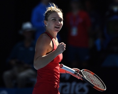 世界1位ハレプ、完勝で全豪4強 「別人」のケルバーと激突へ