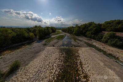 仏で干ばつ悪化、7割近くの地域で水利用制限