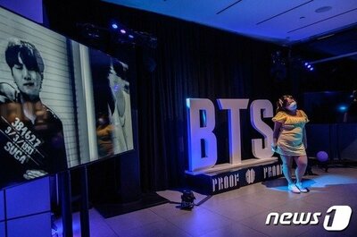 「BTSの音楽には年齢・人種関係ない」…グループ活動中断にも続く応援 – KOREA WAVE