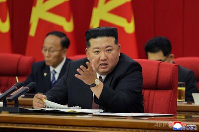 金正恩氏が異例の非難、軍高官を収賄疑いで朝鮮労働党から追放
