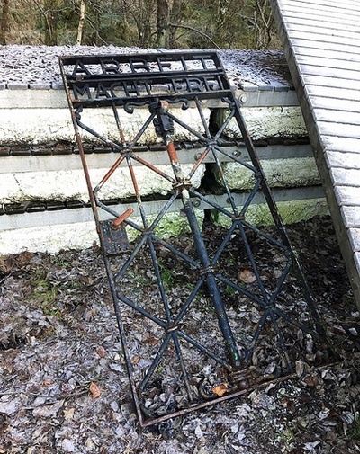 ナチス収容所で2年前盗難の扉、ノルウェーで発見