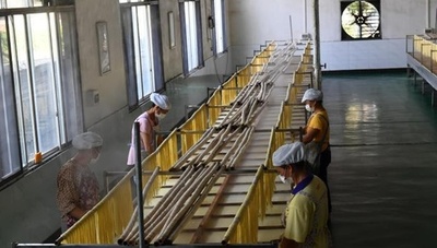 伝統の湯葉「腐竹」でまちおこし 中国湖南省の農村