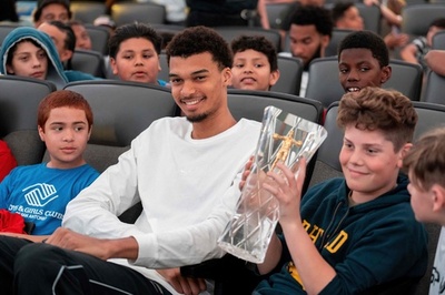 「勢い続けたい」 新人王ウェンバンヤマが早くも来季に照準