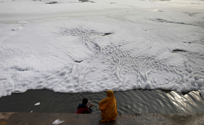 ガンジス川最大の支流、汚染で「死んだも同然」に