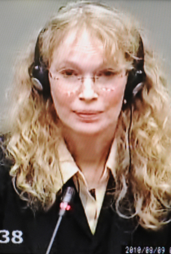 「キャンベルさんは大統領からのダイヤと認識」、M・ファローさんが証言