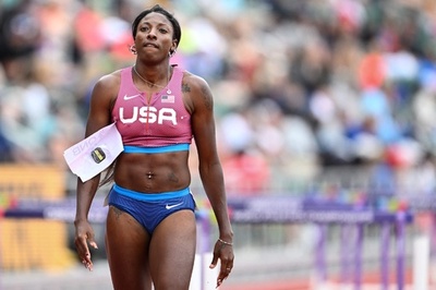 100mハードル前回女王アリが転倒失格、世界陸上