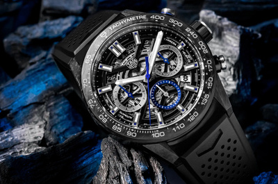 「タグ・ホイヤー」“カレラ”シリーズにカーボンモデル