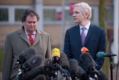 アサンジ容疑者、身柄引き渡し審理始まる 英ロンドン