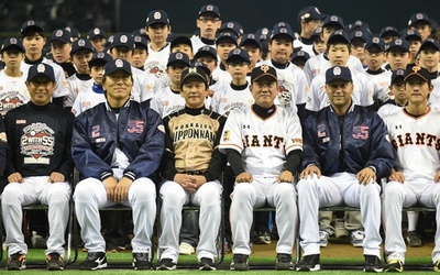 松井氏とジーター氏、東京ドームで野球教室