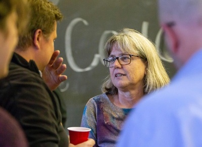 ノーベル物理学賞、55年ぶりに女性受賞 D・ストリックランド氏