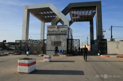 イスラエルがラファ検問所を限定的に再開へ、最後の人質収容後に