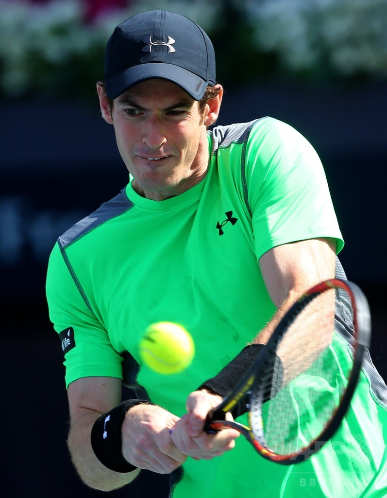 マレーが完勝で準々決勝進出、ドバイ・テニス選手権