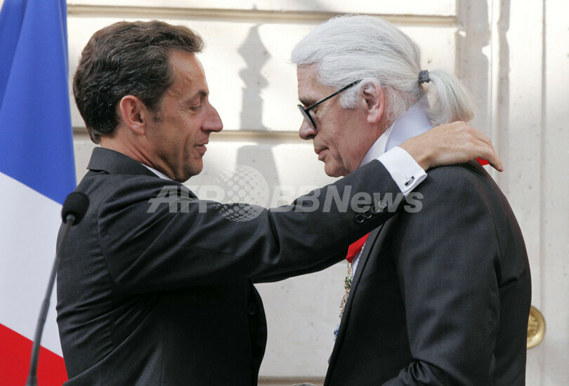 カール・ラガーフェルド、仏レジオン・ドヌール勲章コマンドゥールを受勲