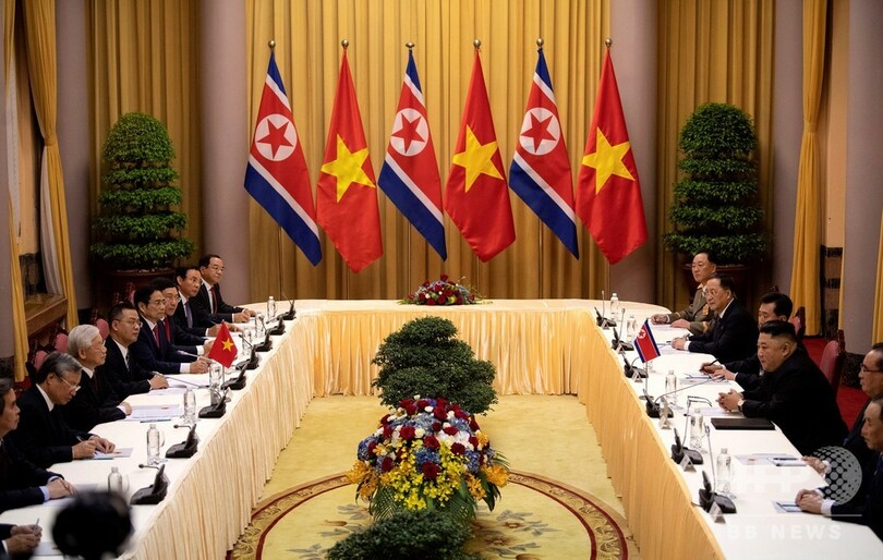 米朝会談終えた金正恩氏、ベトナムを公式訪問