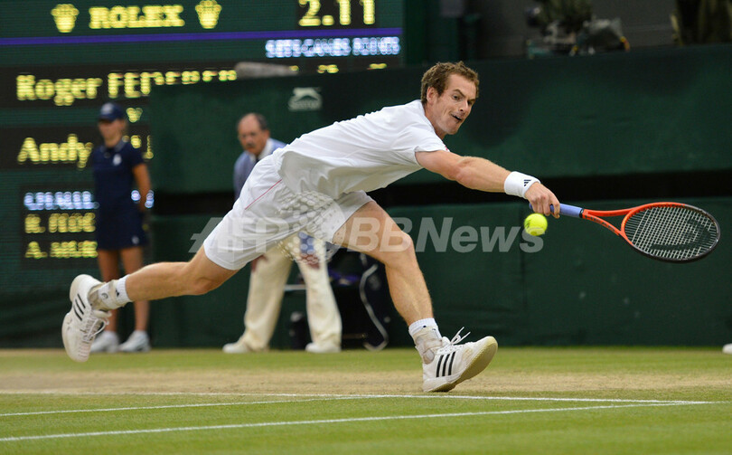 フェデラーがマレーを破り7度目の優勝、ウィンブルドン選手権