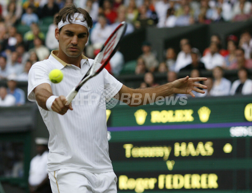 フェデラーが7年連続決勝進出、ウィンブルドン選手権