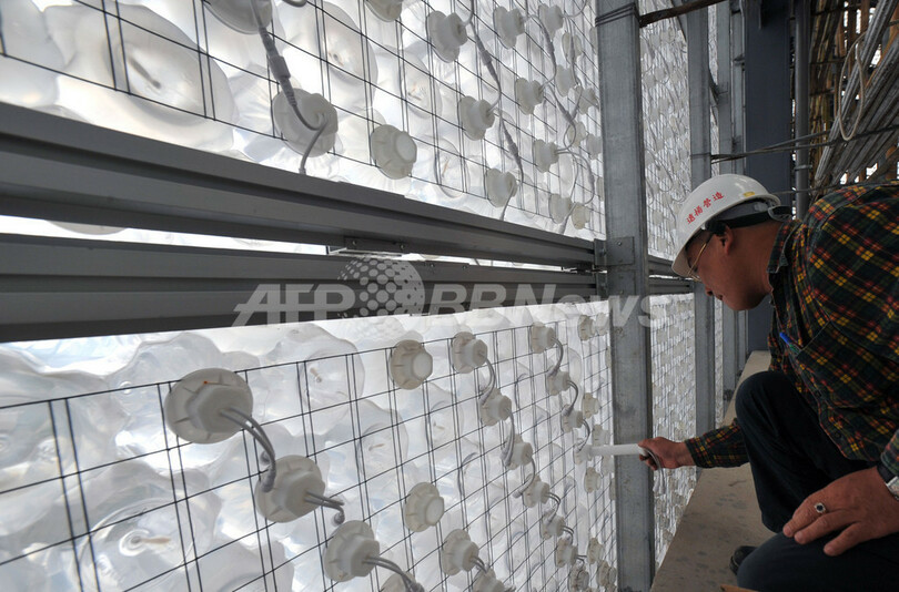 世界初ペットボトル製ホール、エキスポ目指し建築中 台北