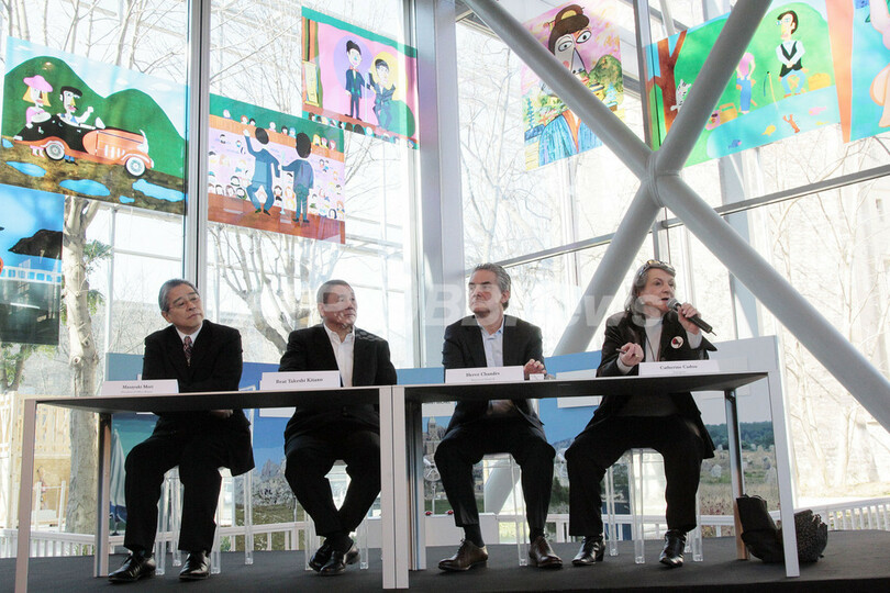 北野武が仏芸術文化勲章を受章、カルティエ現代美術財団で展覧会