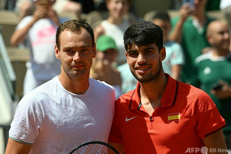 アルカラスが単複8強入り パリ五輪テニス男子