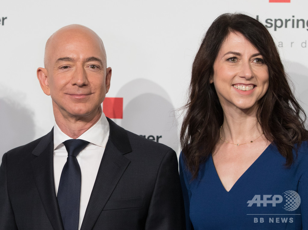 ベゾス夫人、資産の半分を寄付へ 離婚で巨額の財産分与 ベゾス夫人、資産の半分を寄付へ 離婚で巨額の財産分与