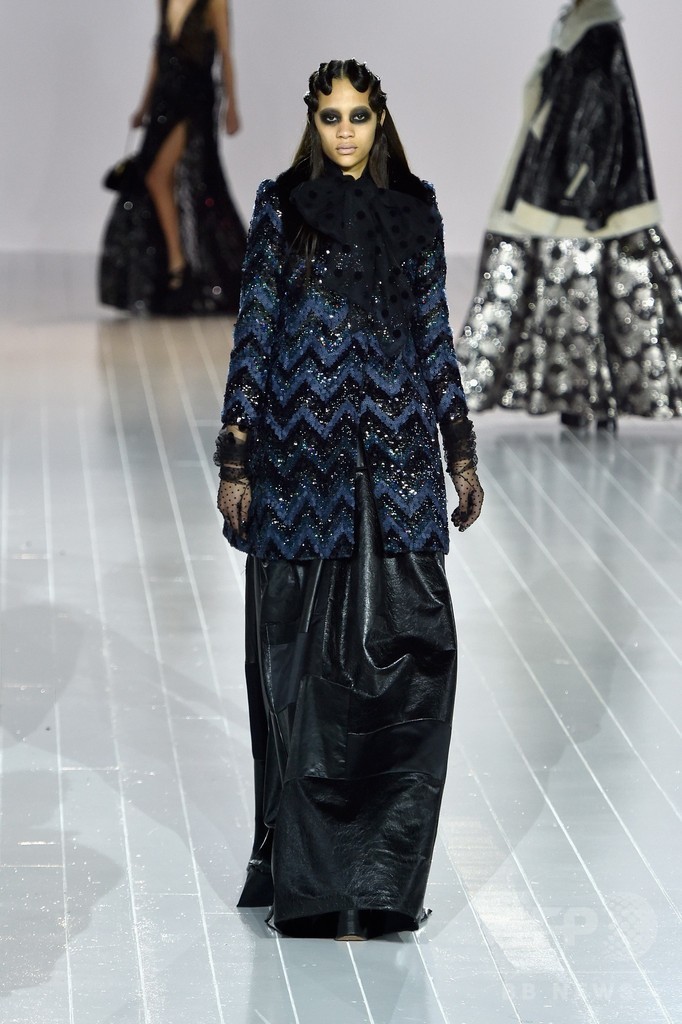 「マーク ジェイコブス」16/17年秋冬コレクション