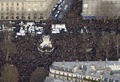 仏パリ（Paris）のレピュブリック広場（Place de La Republique）で行われた反テロ集会（2015年1月11日撮影）。(c)AFP/KENZO TRIBOUILLARD
