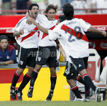 サッカー アルゼンチンリーグ＞リーベル・プレート 後期リーグ開幕戦を