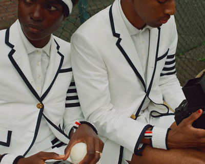 「トム ブラウン」試合形式でテニス カプセルコレクション発表