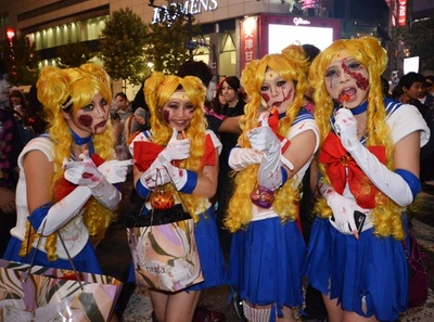 仮装した人たちで大混雑、東京・渋谷 ハロウィーン