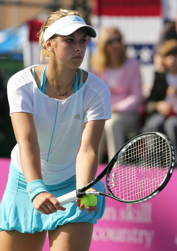 ドイツ リシキがダベンポート降し初戦飾る