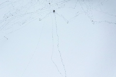 【今日の1枚】足跡残す楽しみ、雪のイングランド