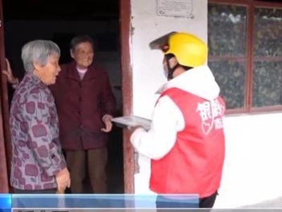 60歳以上のボランティアが調理困難な在宅高齢者に食事支援 中国浙江省