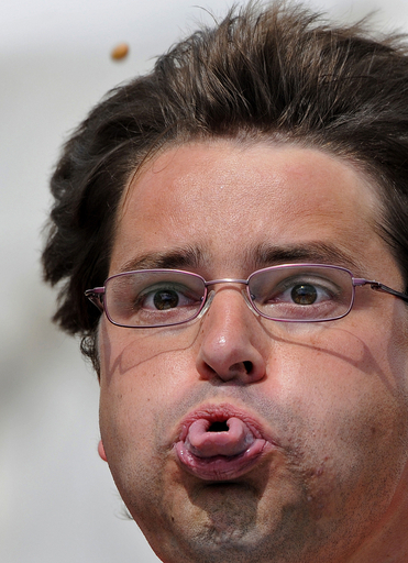 優勝は15メートル！スイスでサクランボの種とばし大会