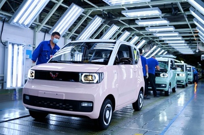 新エネ車の廃バッテリーの大半が不適格業者へ リサイクル体制が追いつかない中国