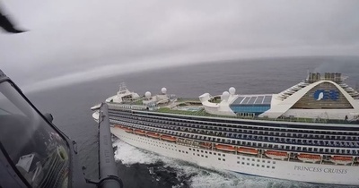 米沖で待機のクルーズ船で新型コロナ検査、「パニックはない」と乗客