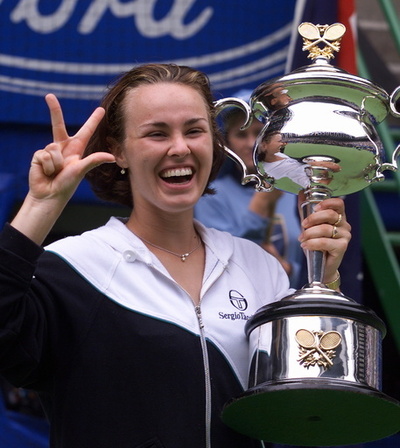 ヒンギス氏がテニス殿堂入り