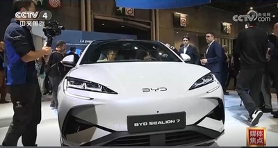 BYDなど中国の自動車メーカー、パリモーターショーで注目集まる