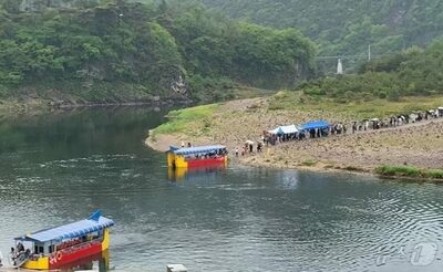 韓国・寧越の清泠浦、雨でも観光客殺到…映画「王と生きる男」人気で特需続く