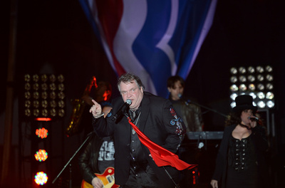 米ロック歌手ミートローフさん、公演中にステージで倒れる カナダ