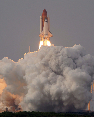 エンデバー、ついに打ち上げ