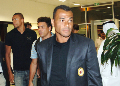 ミラン 合宿地ドバイに到着