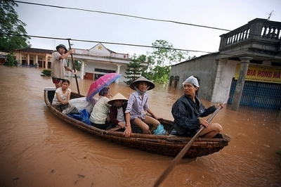 台風9号、ベトナム北部で死者・不明125人
