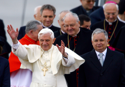 ローマ法王、ポーランドに到着 - ポーランド
