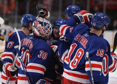 レンジャーズ ホームでブルーインズに勝利